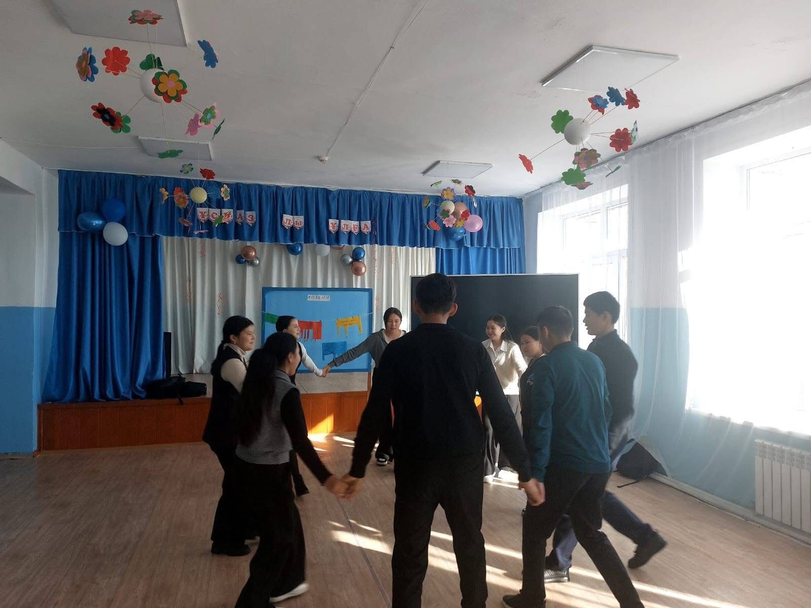 Танцевальный флешмоб "Движение - это жизнь!"